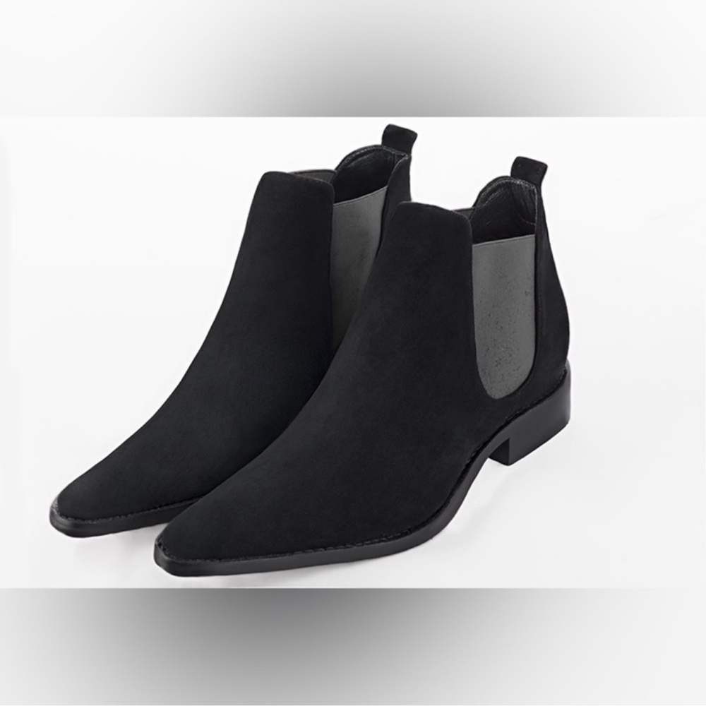 ASOS EUC Suede Black Chelsea Boots Shoes Size 6 US 37 EU Pointed Toes Low Heel